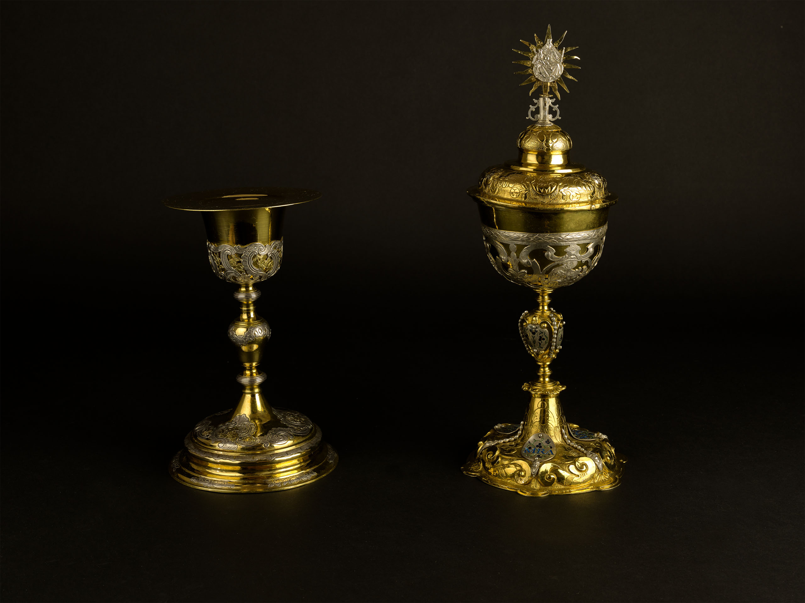 St. Katharina. Messkelch und Ciborium
